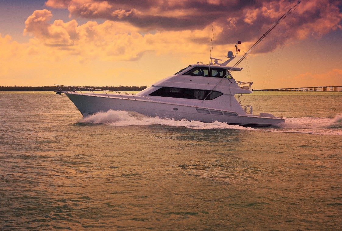 Picture of a fishing boat on the ocean.