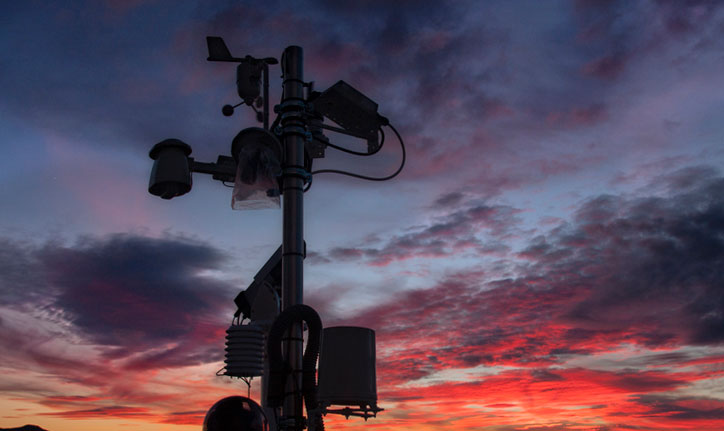 A weather station taking measures of pressure, temperature, etc
